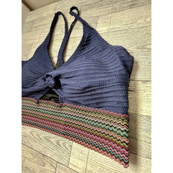 Cupshe Women's M Blue Textured Rainbow Halter Crop Swim Top Padded - Picture 5 of 12